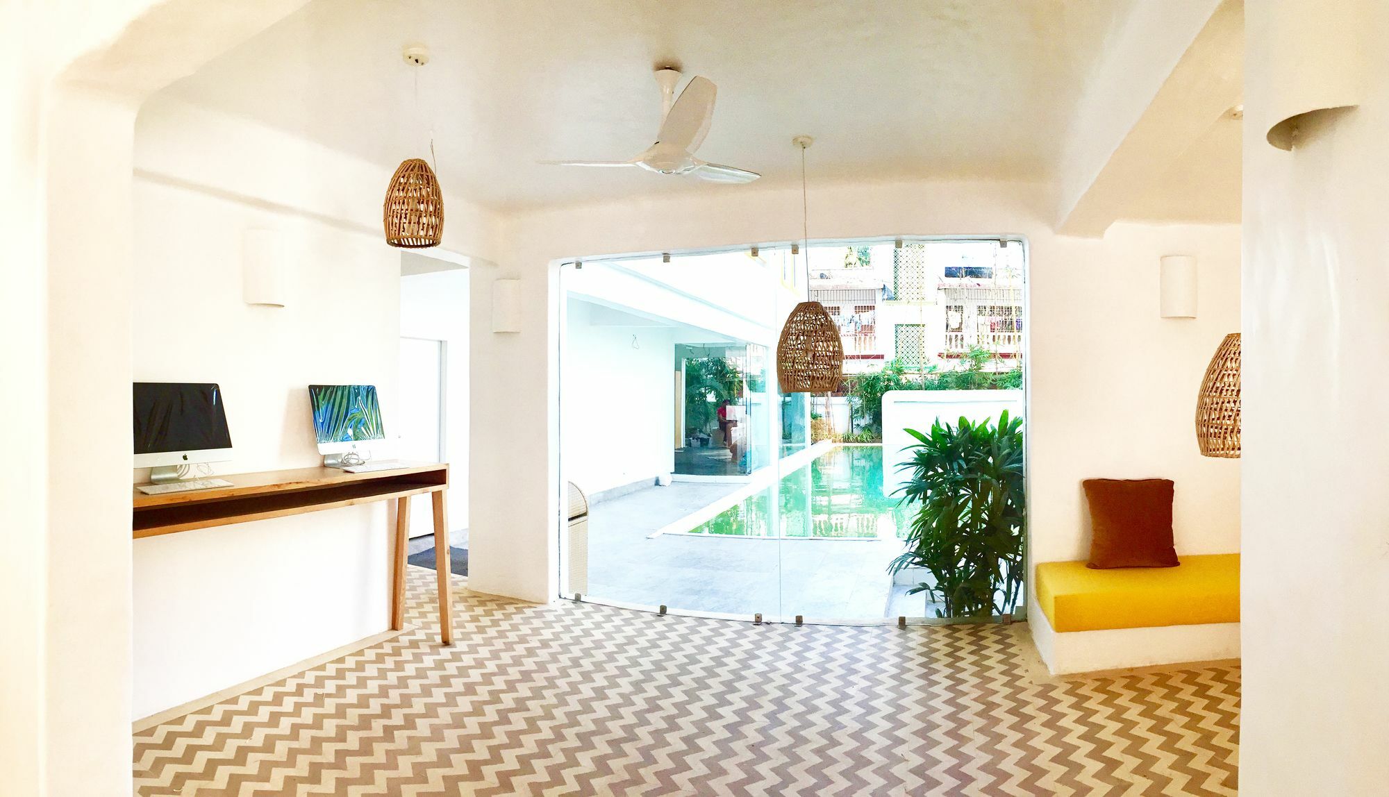 Bloom Hotel - Калангут Экстерьер фото