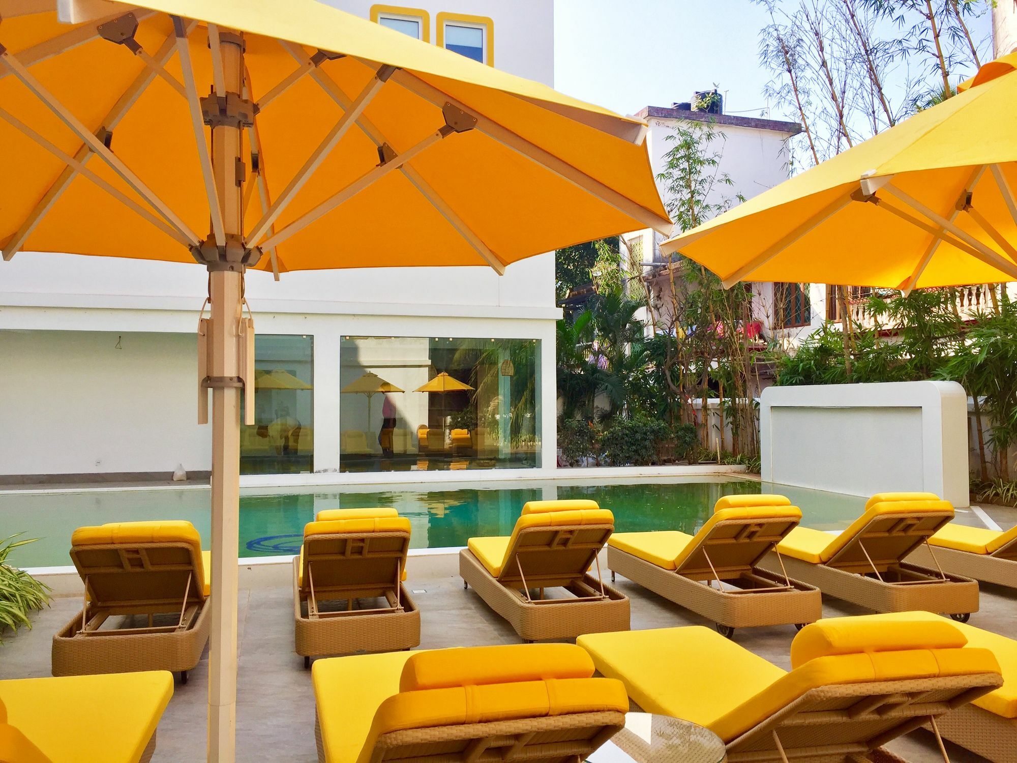 Bloom Hotel - Калангут Экстерьер фото
