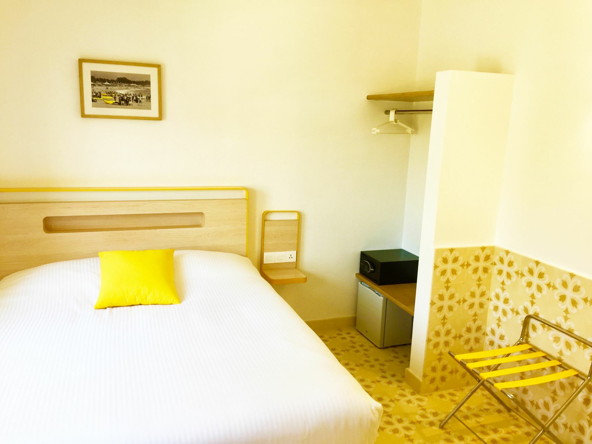 Bloom Hotel - Калангут Экстерьер фото